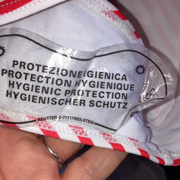 Enjoyoself swimsuit. Adorable one shoulder red and white size 2XL - Picture 4 of 6